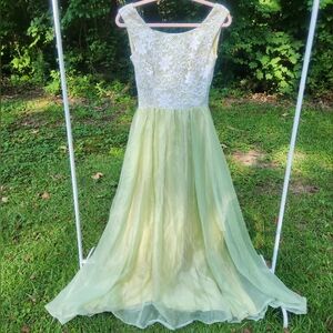 Green Vintage Maxi